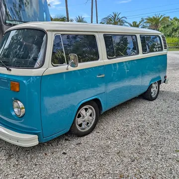 1977 Volkswagen Type 2 Bus