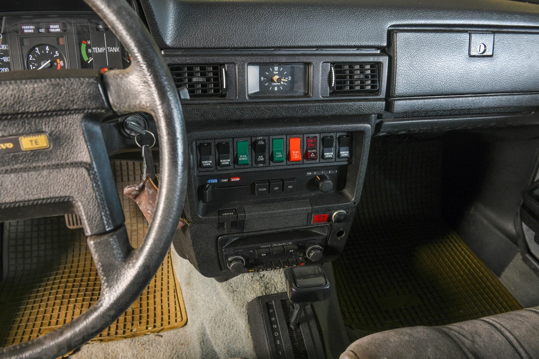 1977 Volvo 264 - Image 29 of 31
