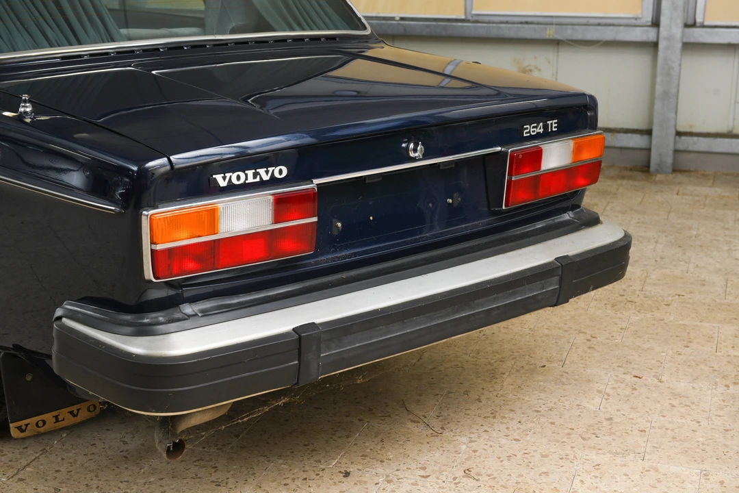 1977 Volvo 264 - Image 11 of 31