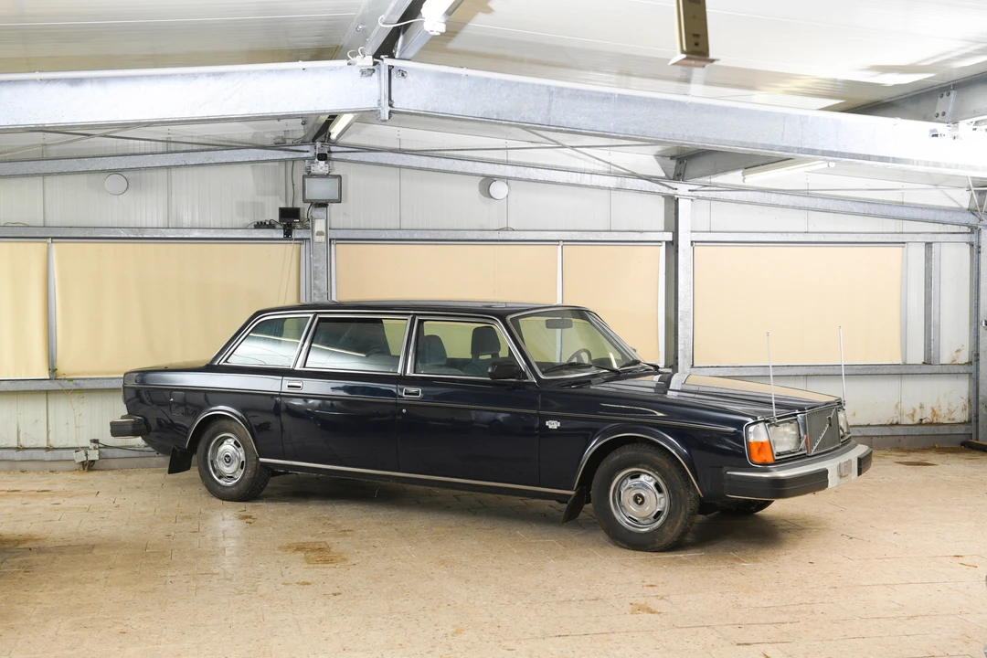 1977 Volvo 264 - Image 7 of 31