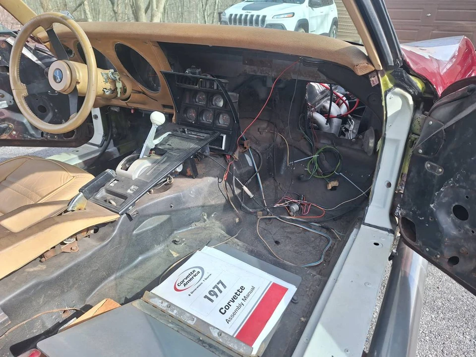 1977 Chevrolet Corvette C3 - Image 11 of 24