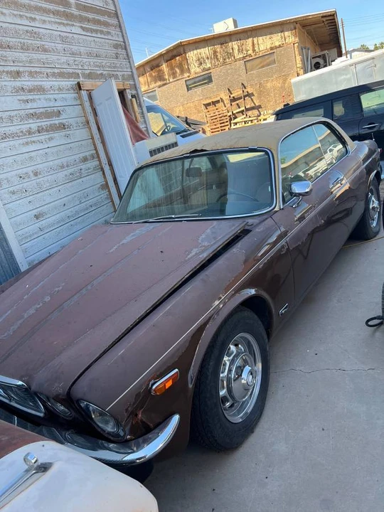 1977 Jaguar XJ Coupe - Image 9 of 12