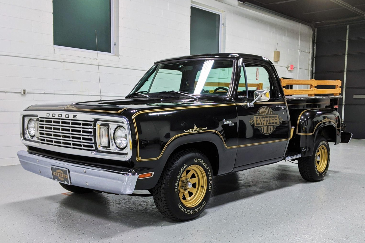 1977 Dodge D100 Warlock