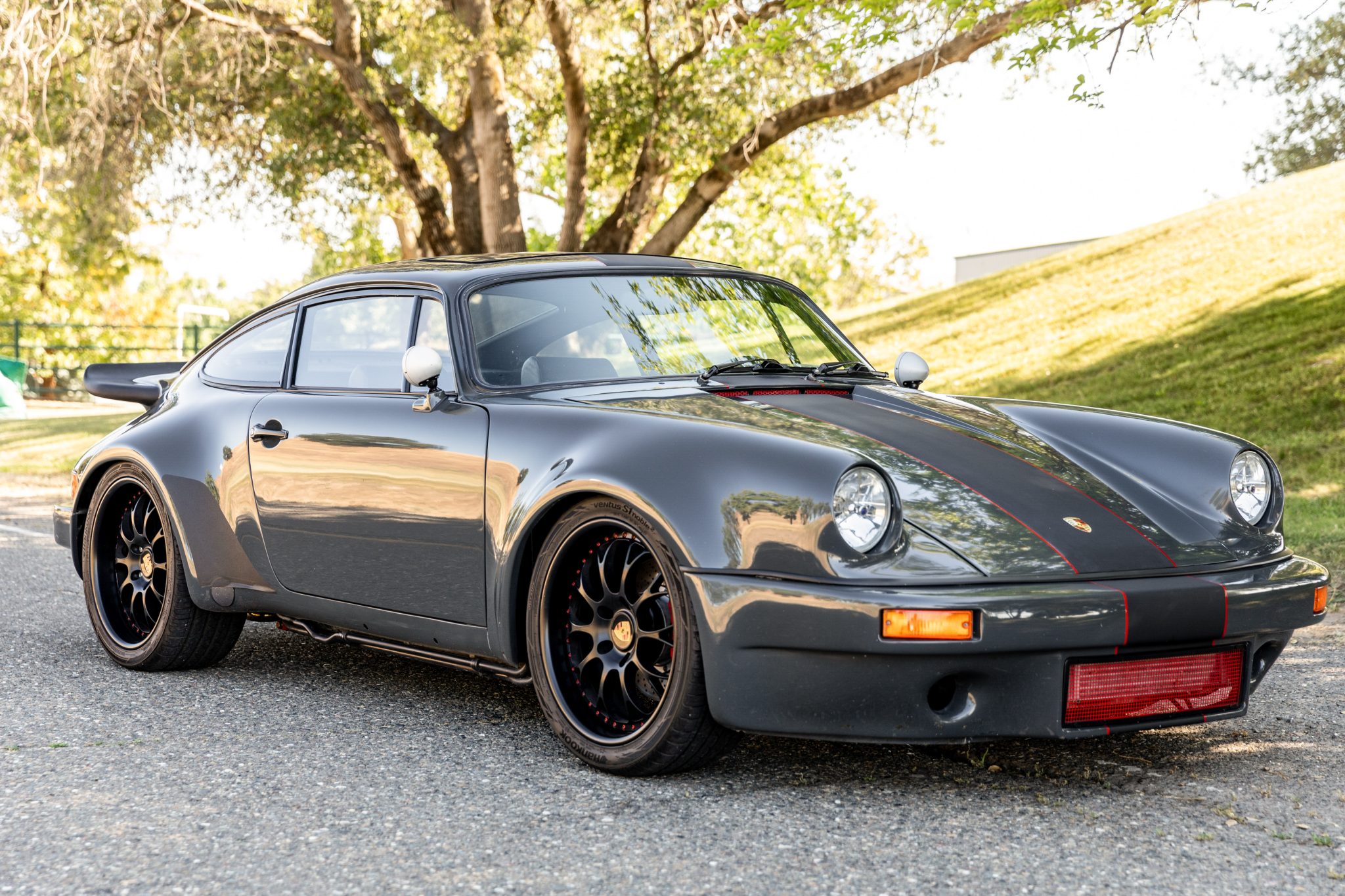 Modified 1977 Porsche 911S Coupe 3.2L