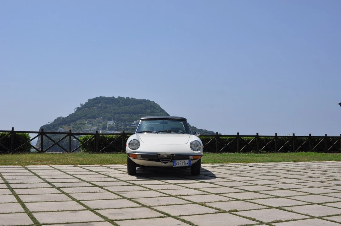 1970 Alfa Romeo Series 2 - Image 10 of 30