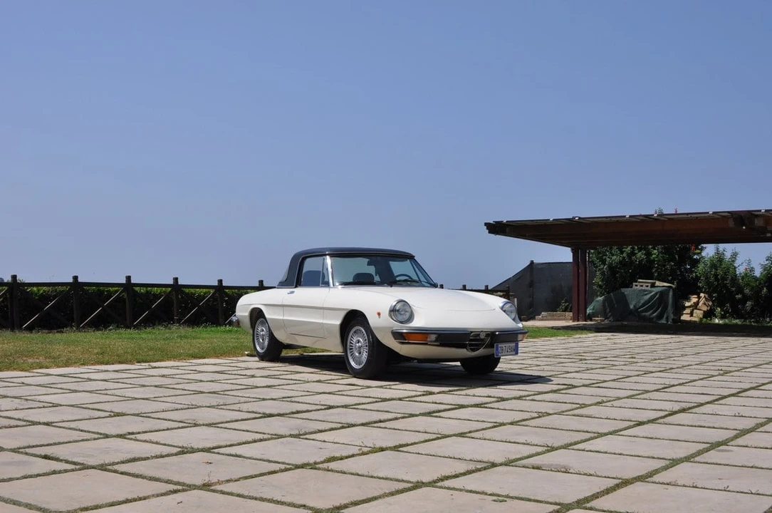 1970 Alfa Romeo Series 2 - Image 11 of 30