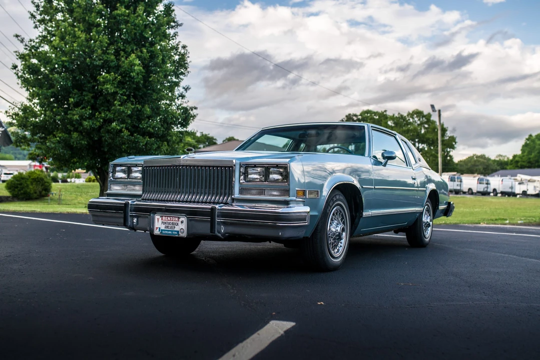 1978 Buick Riviera 4th-7th Gen - Image 2 of 31