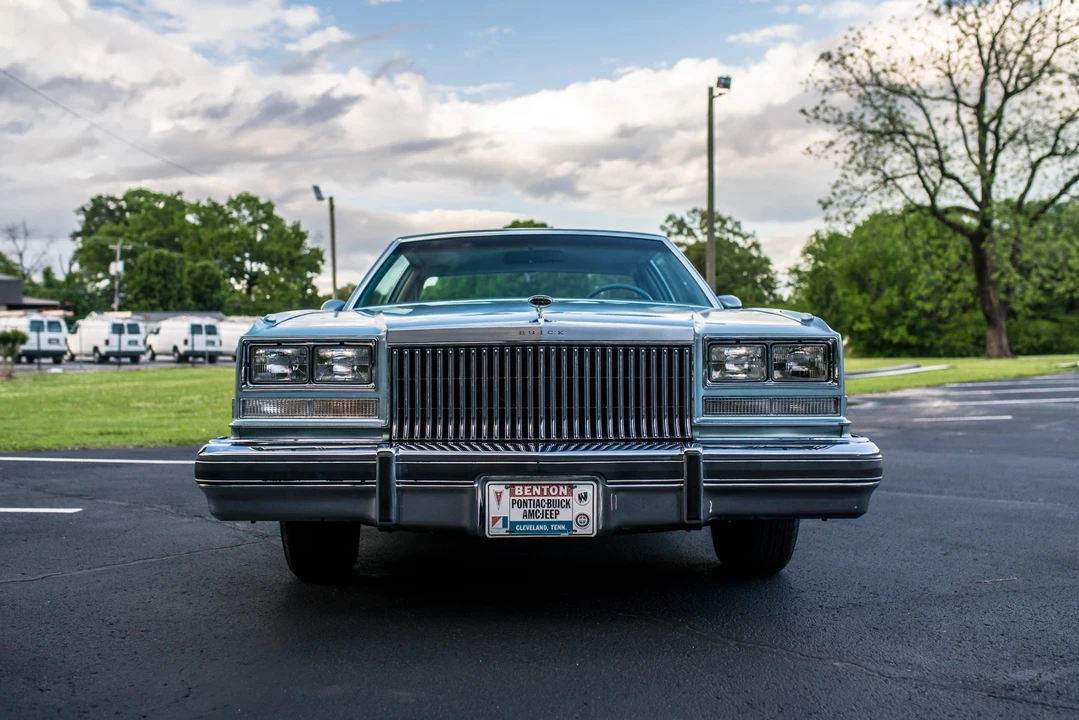 1978 Buick Riviera 4th-7th Gen - Image 8 of 31