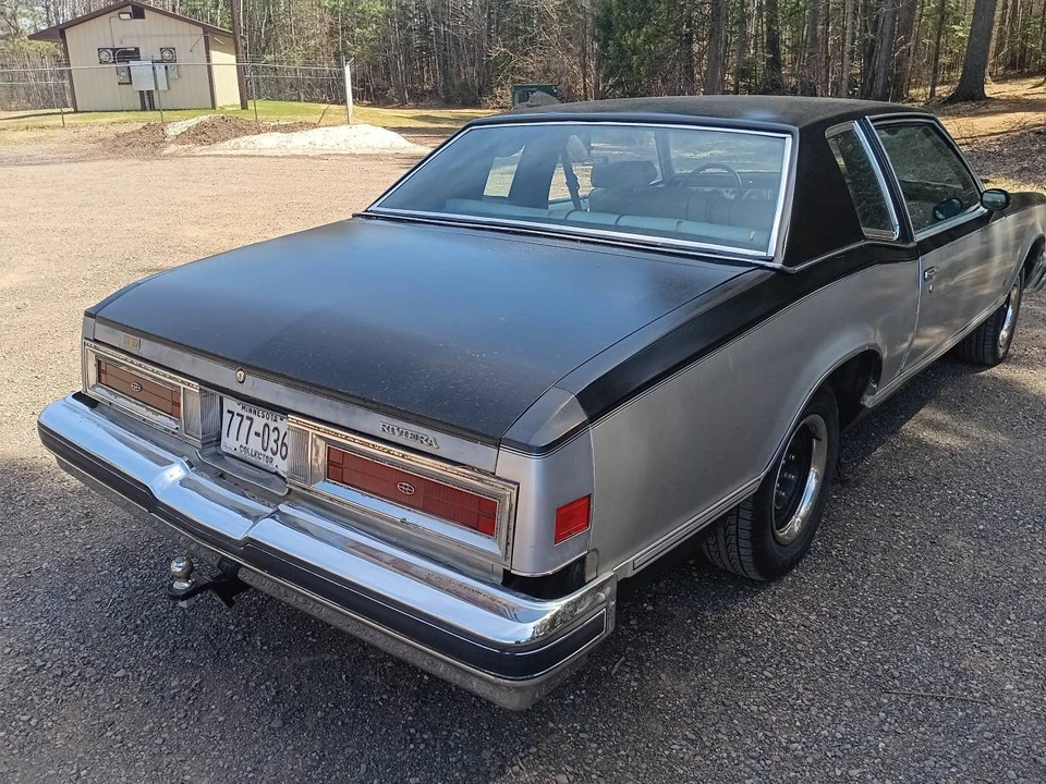 1978 Buick Riviera 4th-7th Gen - Image 2 of 4