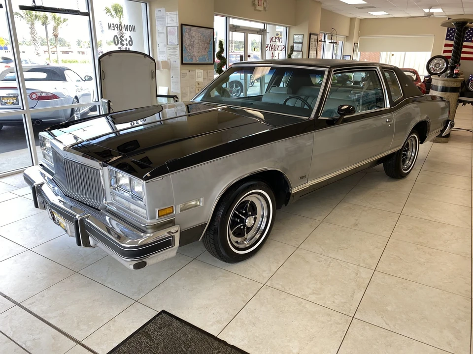 1978 Buick Riviera 4th-7th Gen - Image 4 of 31