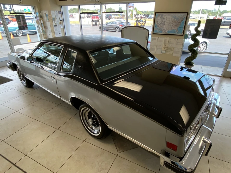 1978 Buick Riviera 4th-7th Gen - Image 11 of 31