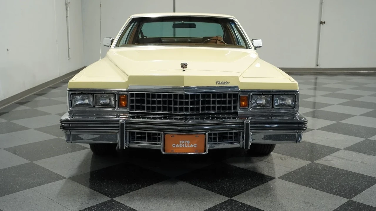 1978 Cadillac DeVille 4th Gen - Image 16 of 21
