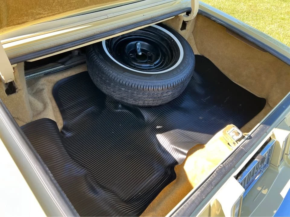 1978 Cadillac Seville - Image 16 of 17