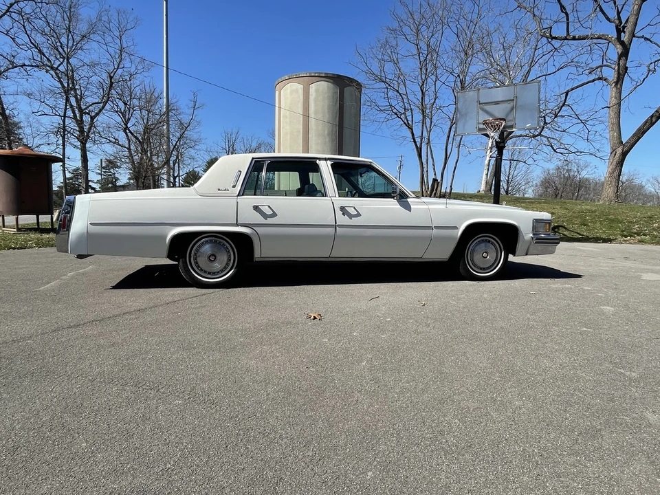 1978 Cadillac DeVille 5th Gen - Image 6 of 31