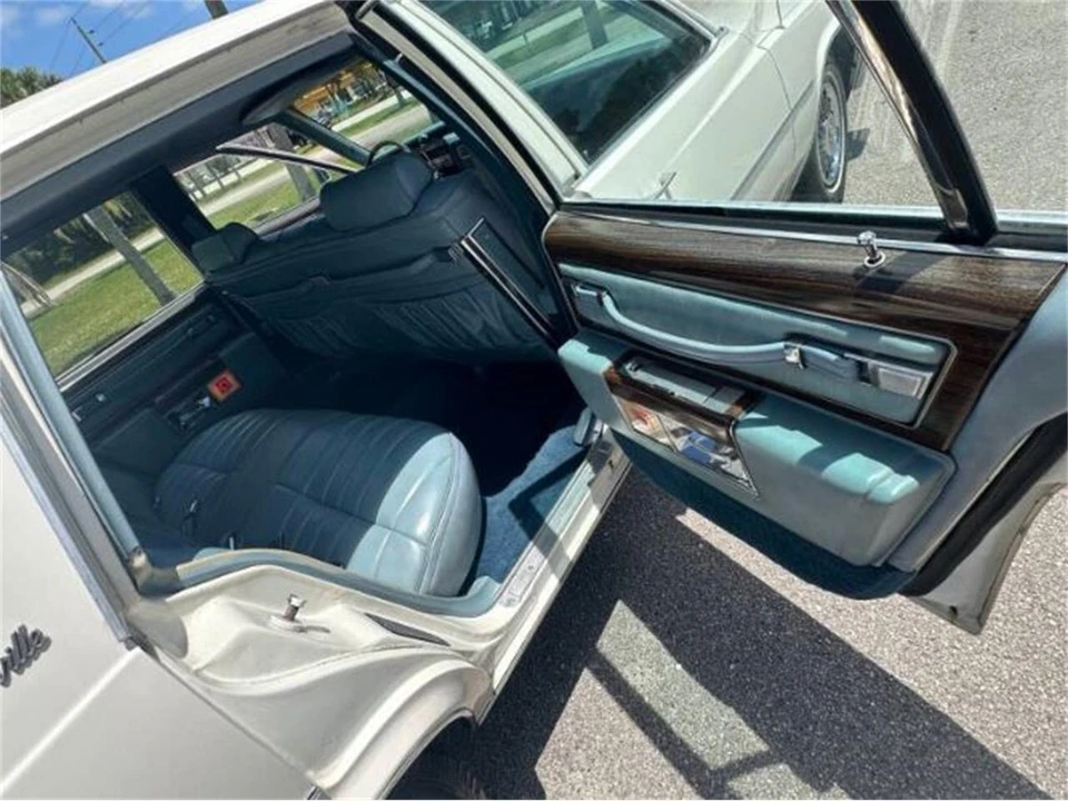 1978 Cadillac DeVille 5th Gen - Image 11 of 21