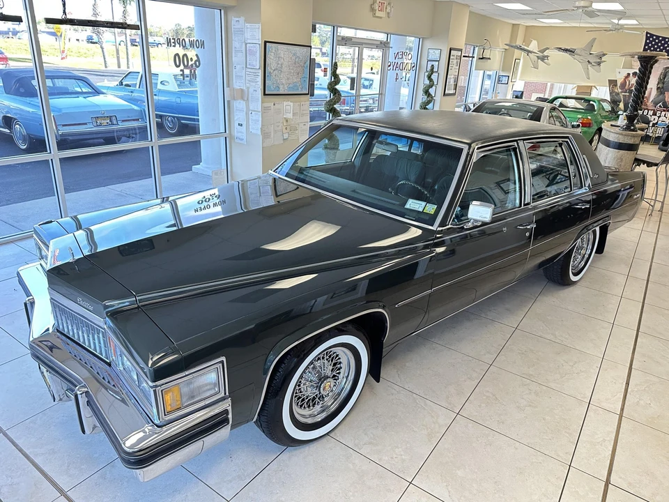 1978 Cadillac DeVille 5th Gen - Image 2 of 31