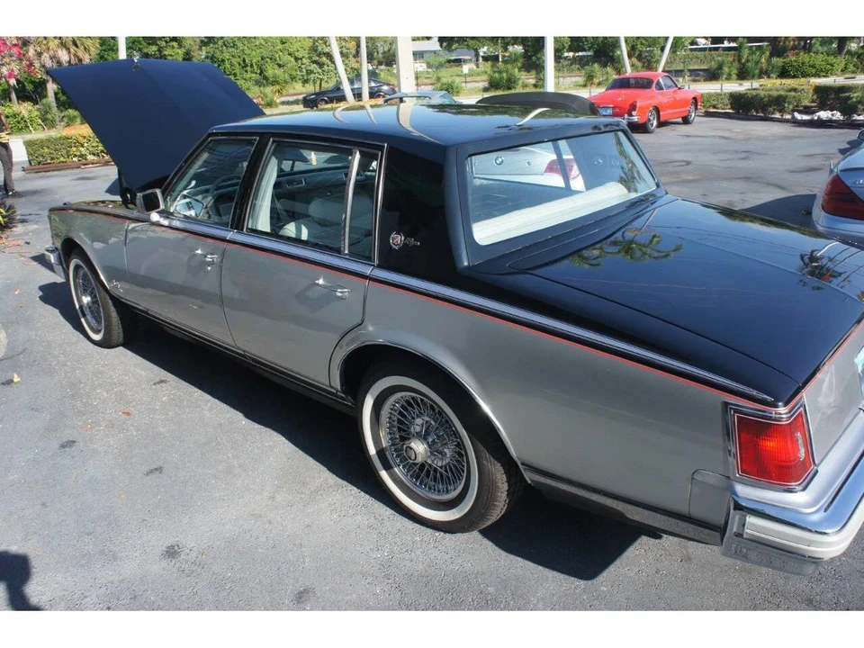 1978 Cadillac Seville - Image 27 of 28