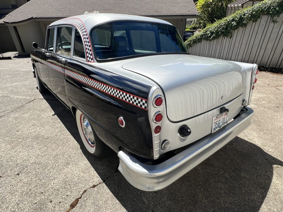 1978 Checker - Image 6 of 31