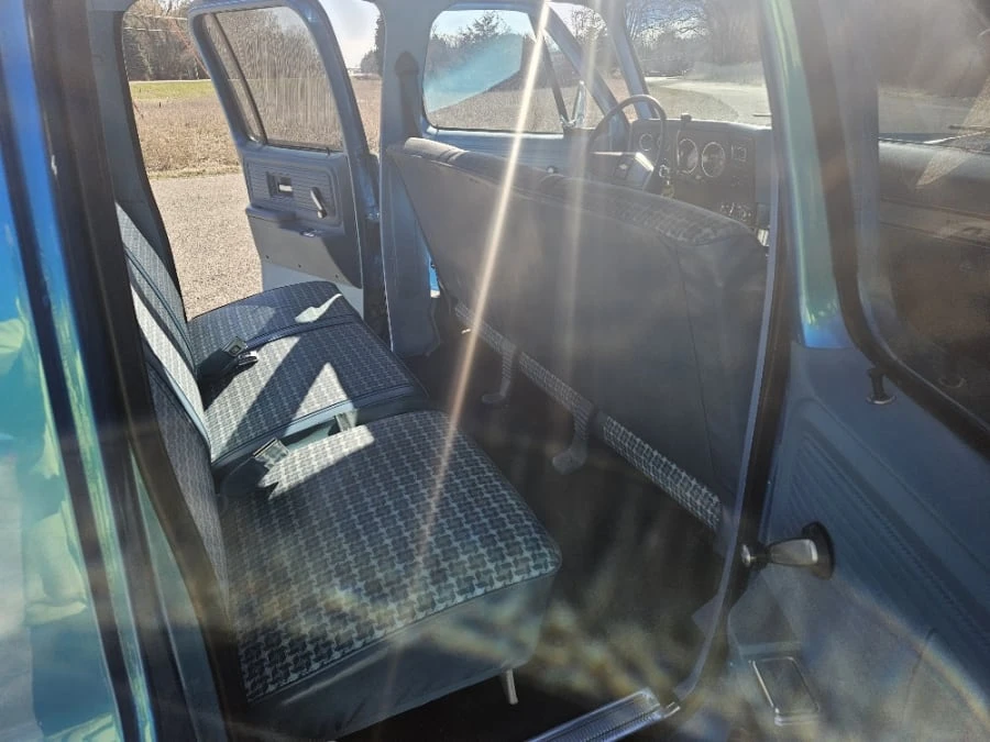 1978 Chevrolet Suburban 7th Gen - Image 17 of 31