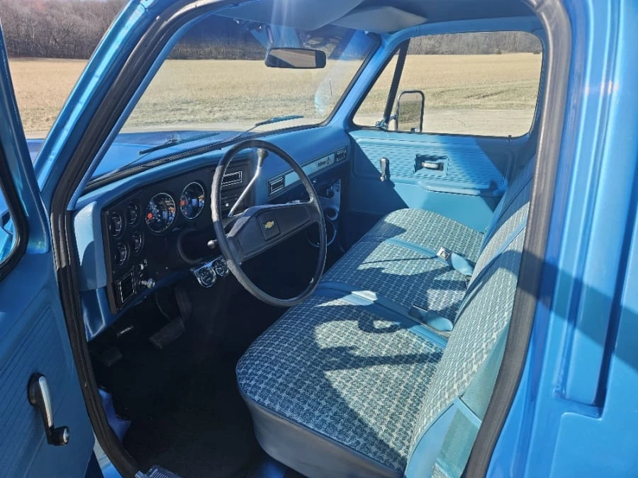 1978 Chevrolet Suburban 7th Gen - Image 13 of 31