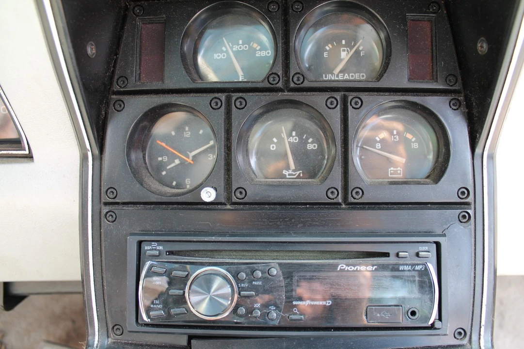 1978 Chevrolet Corvette C3 - Image 16 of 21