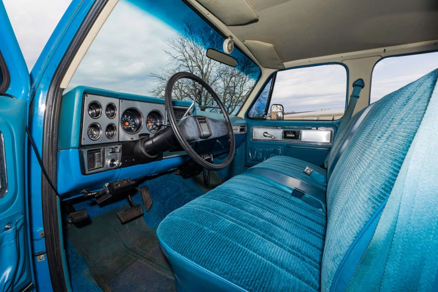 1978 Chevrolet Suburban 7th Gen - Image 24 of 31