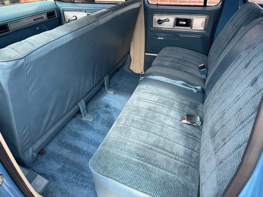 1978 Chevrolet Suburban 7th Gen - Image 7 of 13