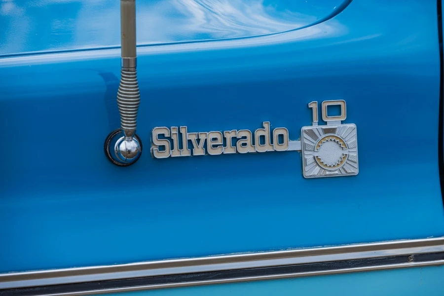 1978 Chevrolet Suburban 7th Gen - Image 9 of 31