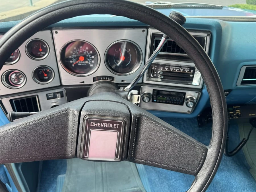 1978 Chevrolet Suburban 7th Gen - Image 8 of 13