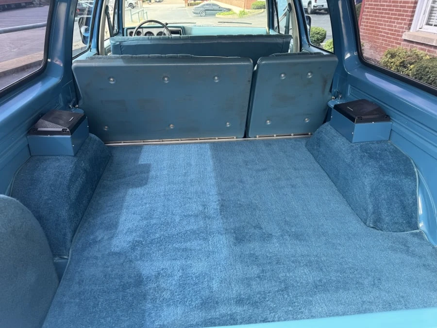 1978 Chevrolet Suburban 7th Gen - Image 9 of 13