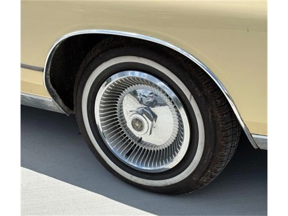 1978 Chrysler Cordoba - Image 23 of 31