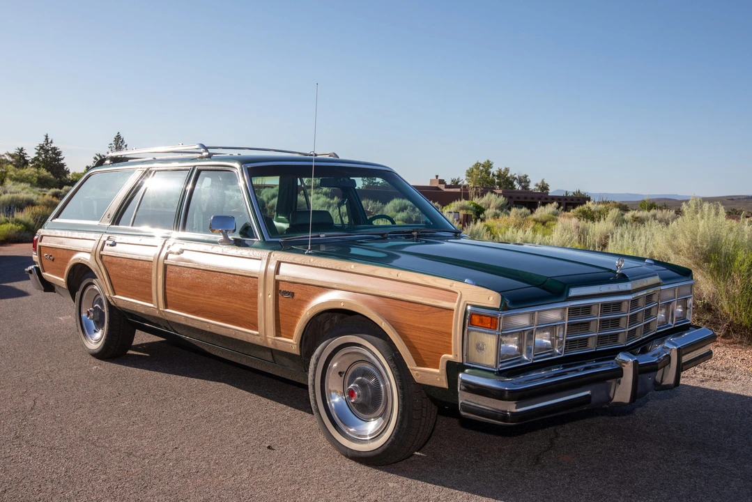 1978 Chrysler LeBaron - Image 2 of 31
