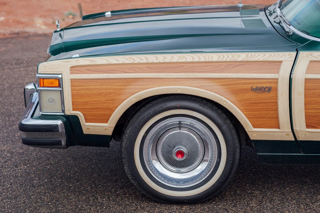 1978 Chrysler LeBaron - Image 15 of 31