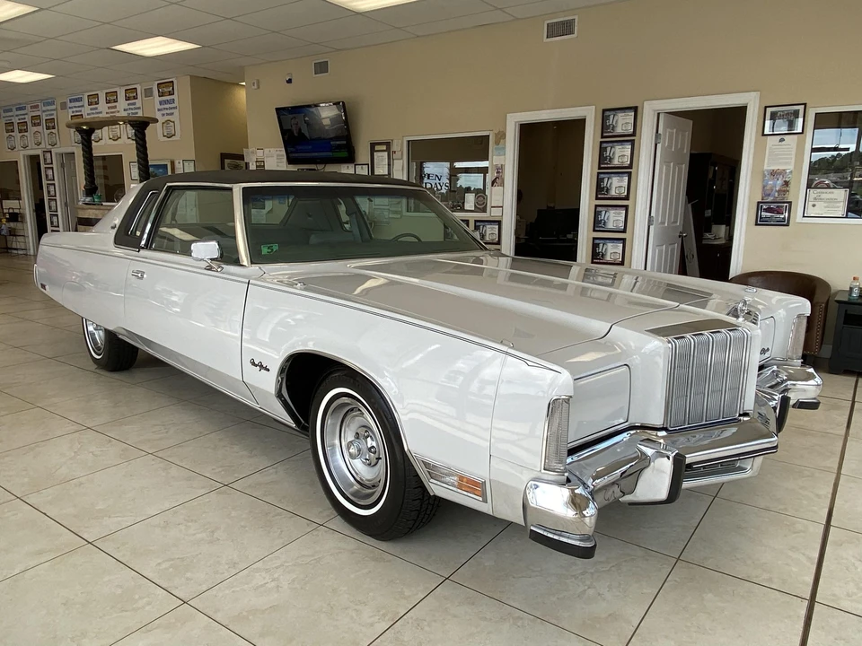1978 Chrysler New Yorker - Image 8 of 31