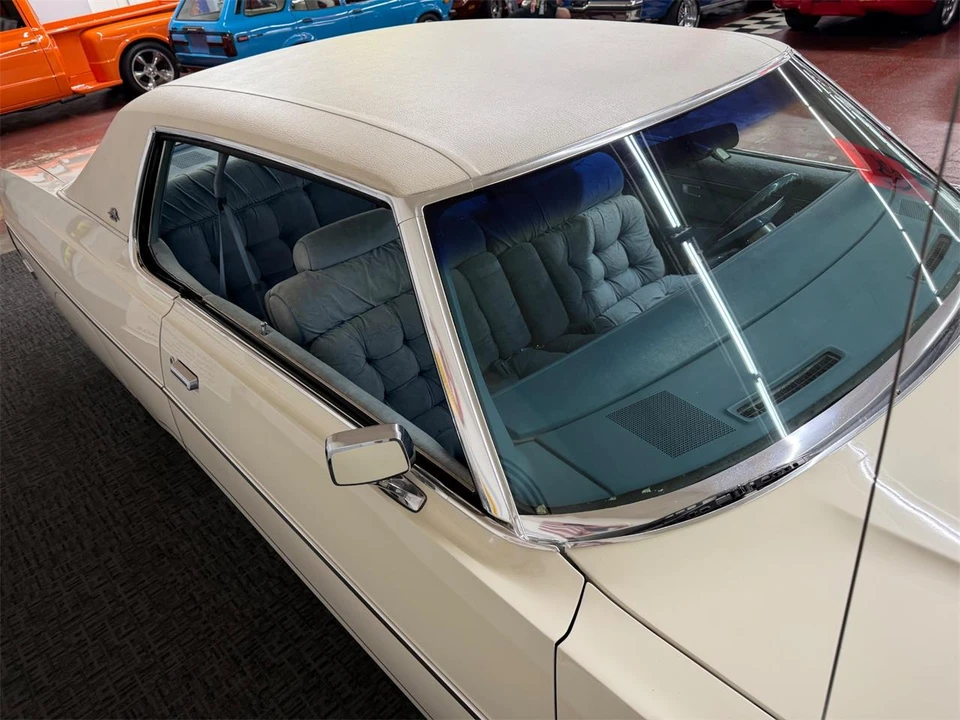 1978 Chrysler New Yorker - Image 11 of 31