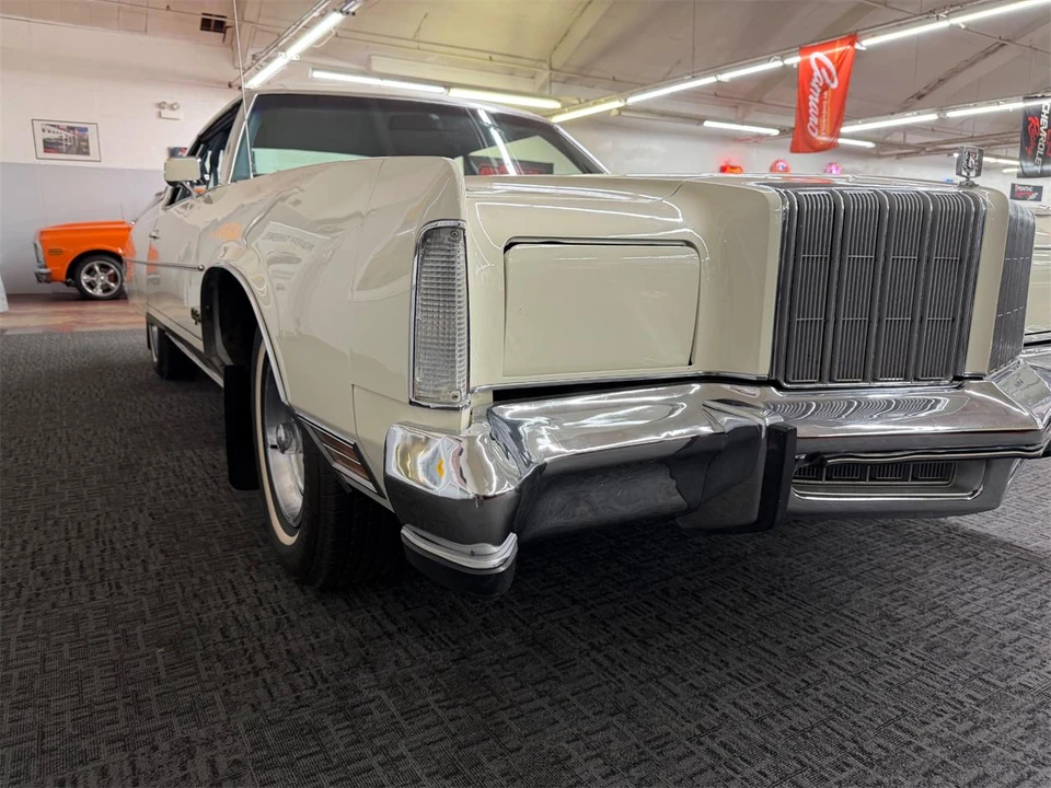 1978 Chrysler New Yorker - Image 8 of 31