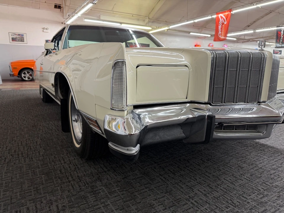 1978 Chrysler New Yorker - Image 9 of 31