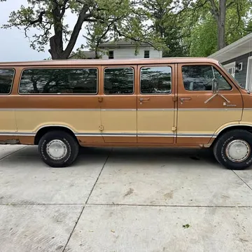 1978 Dodge Ram Wagon B250 Van