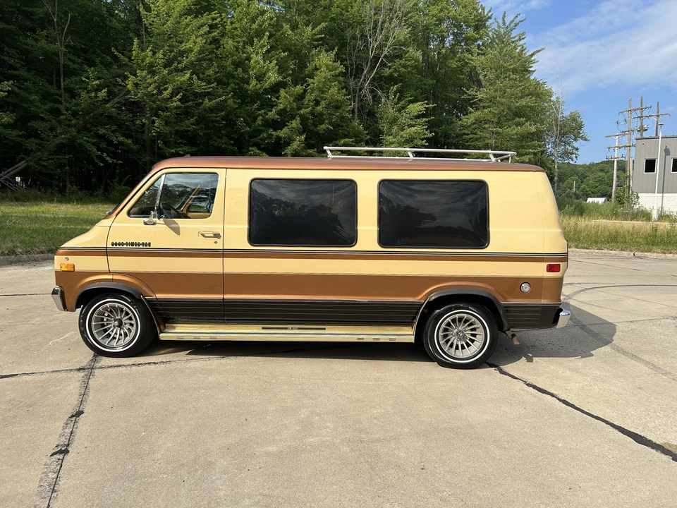 1978 Dodge Ram Van - Image 8 of 31