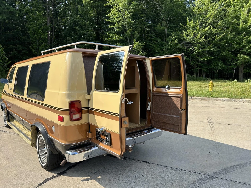 1978 Dodge Ram Van - Image 12 of 31