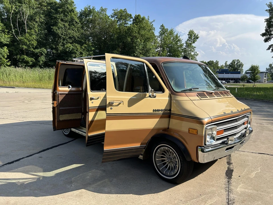 1978 Dodge Ram Van - Image 10 of 31