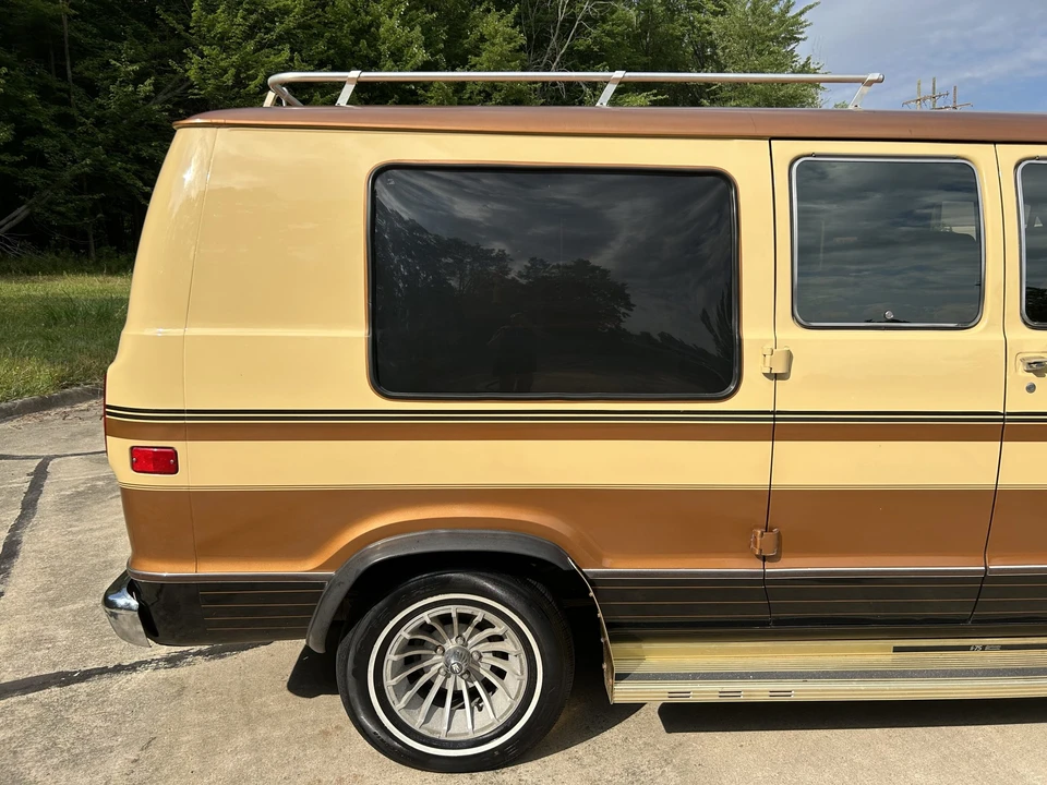 1978 Dodge Ram Van - Image 16 of 31