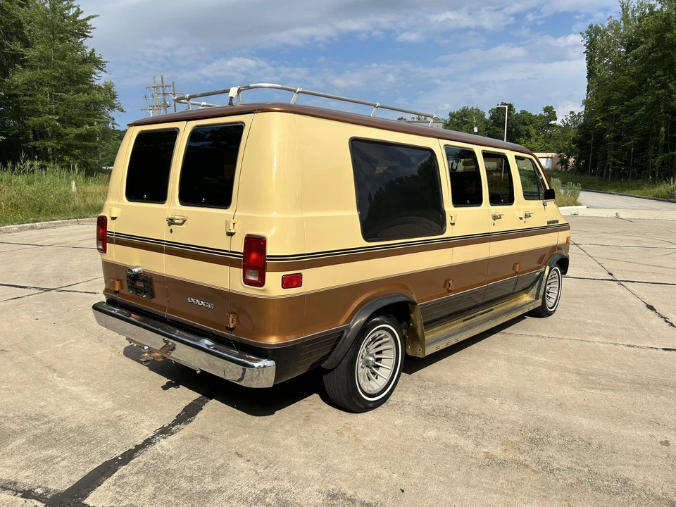 1978 Dodge Ram Van - Image 5 of 31