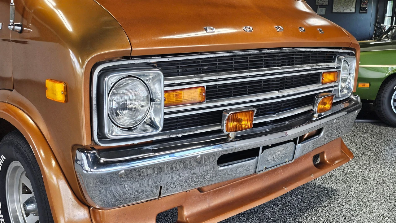 1978 Dodge Ram Van - Image 15 of 31