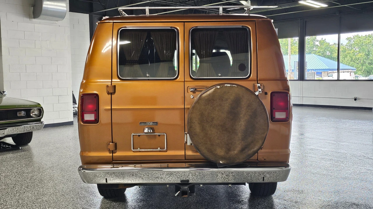 1978 Dodge Ram Van - Image 10 of 31