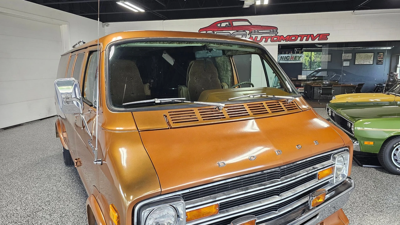 1978 Dodge Ram Van - Image 13 of 31