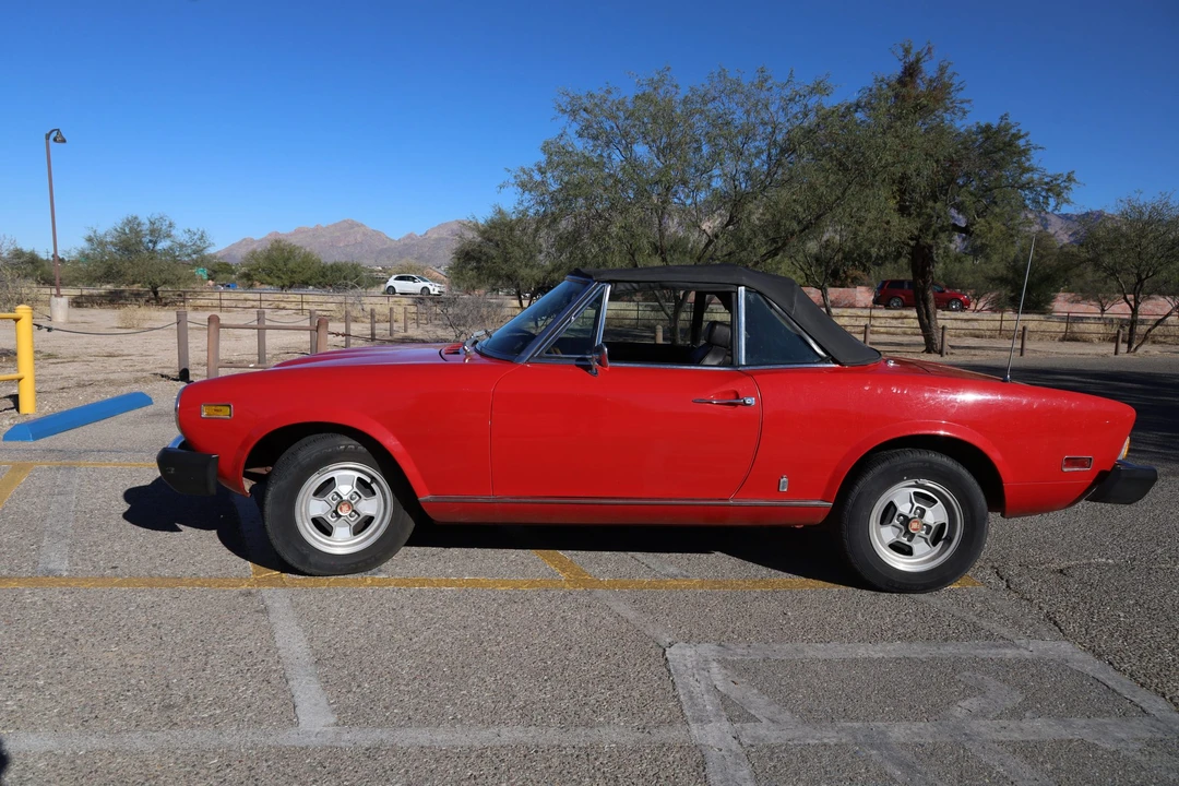 1978 Fiat 124 Sport Spider - Image 12 of 31