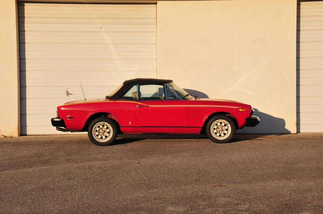 1978 Fiat 124 Sport Spider - Image 31 of 31