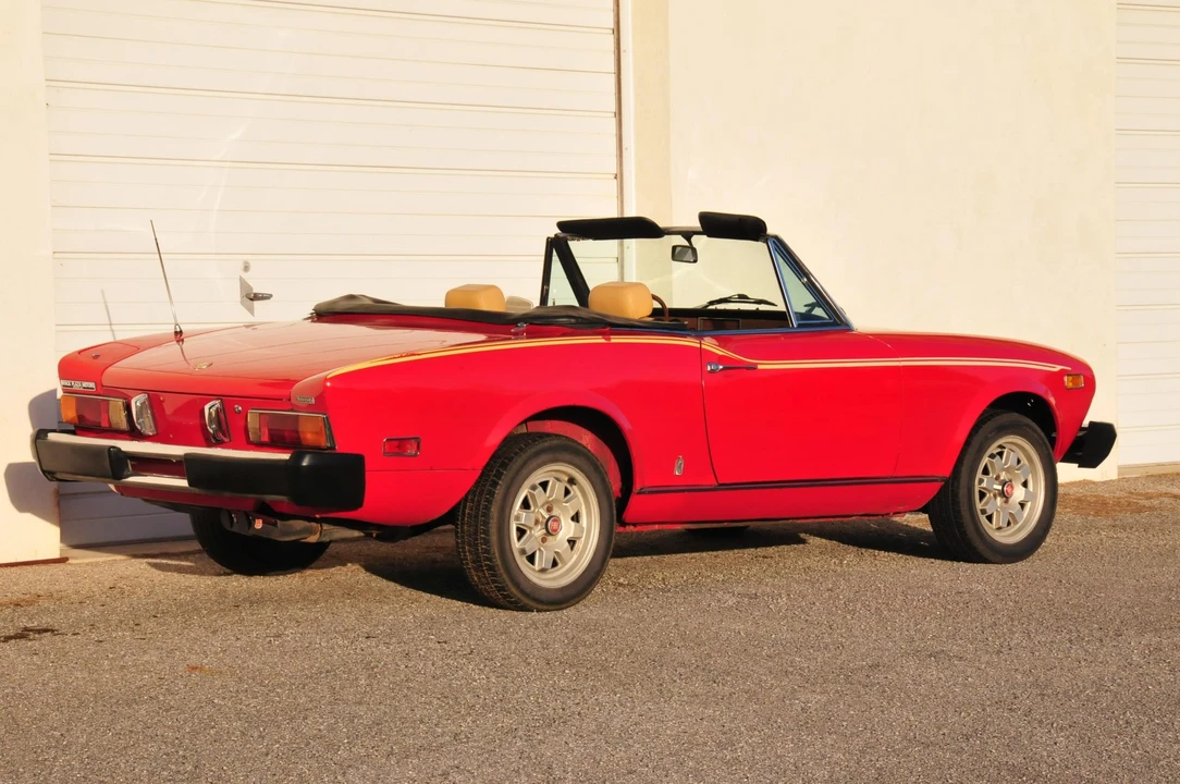 1978 Fiat 124 Sport Spider - Image 16 of 31