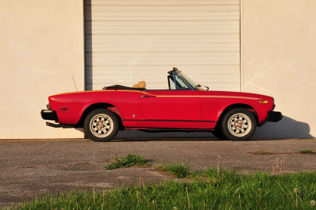 1978 Fiat 124 Sport Spider - Image 13 of 31